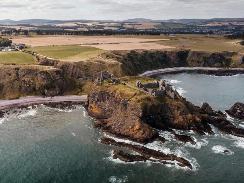 <p>scogliera, Scozia</p>